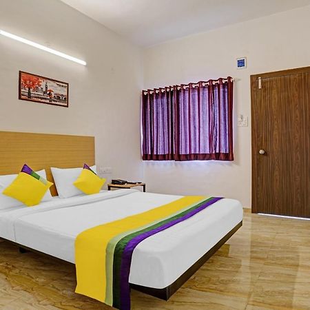 Itsy Hotels Flowers Park Нашик Екстериор снимка