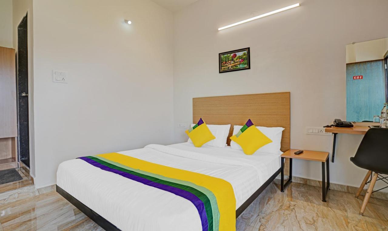 Itsy Hotels Flowers Park Нашик Екстериор снимка