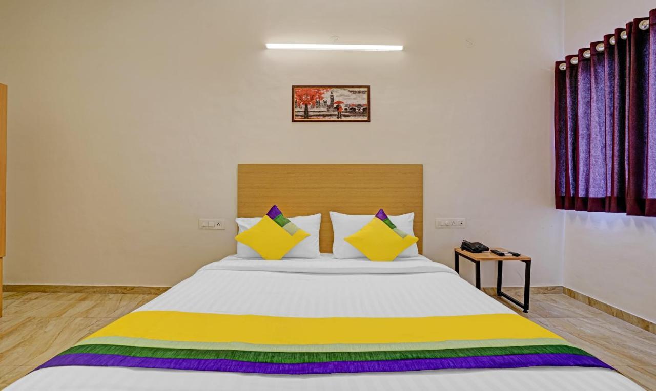Itsy Hotels Flowers Park Нашик Екстериор снимка
