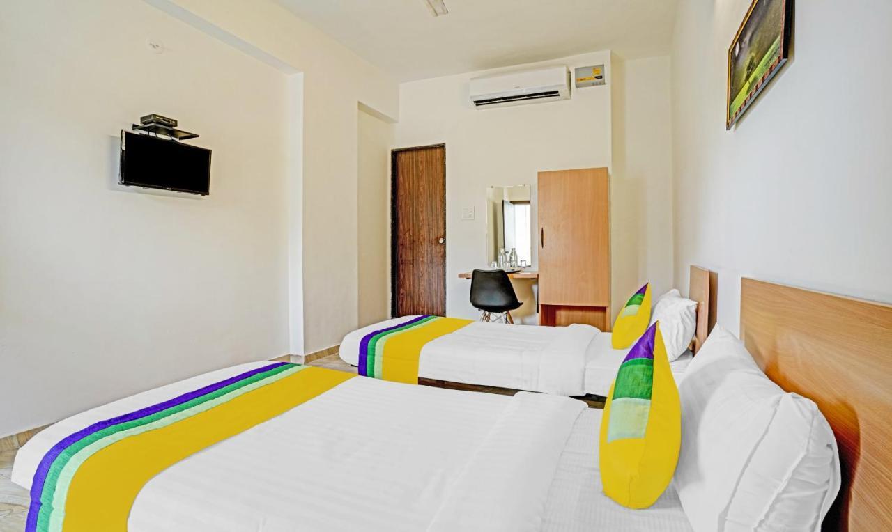 Itsy Hotels Flowers Park Нашик Екстериор снимка