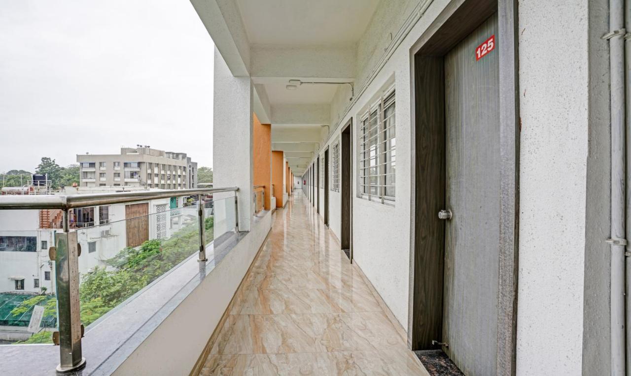 Itsy Hotels Flowers Park Нашик Екстериор снимка