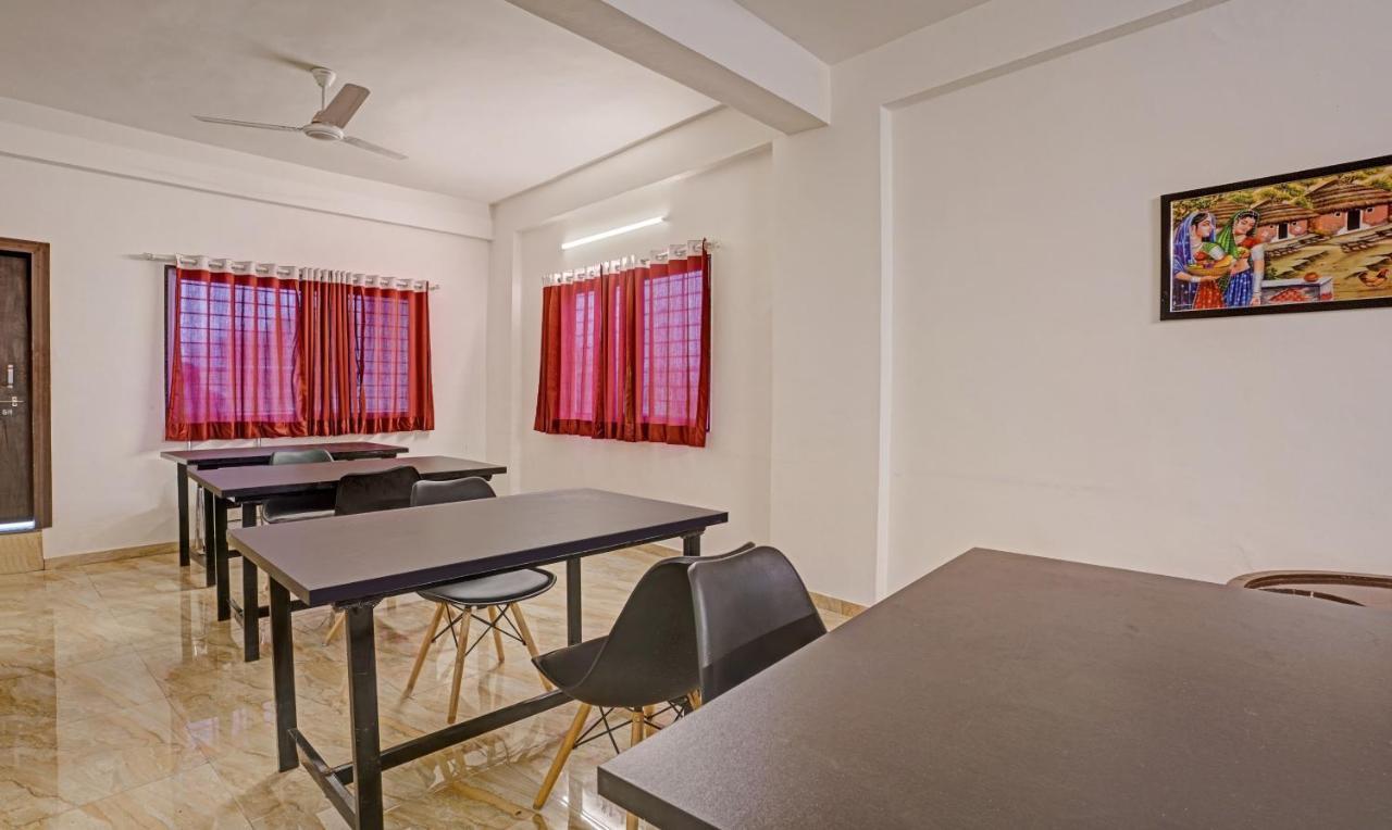 Itsy Hotels Flowers Park Нашик Екстериор снимка