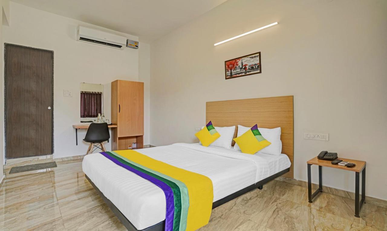 Itsy Hotels Flowers Park Нашик Екстериор снимка
